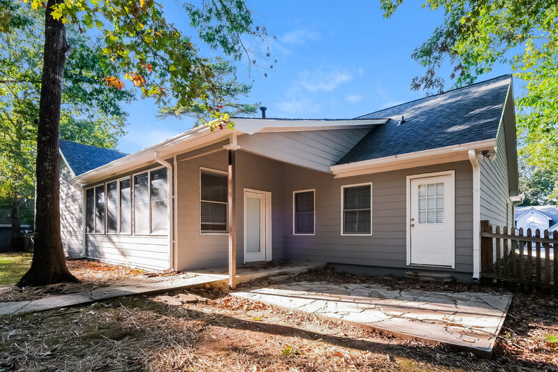 1,980/Mo, 40 Dunning Keep Covington, GA 30016 Rear View