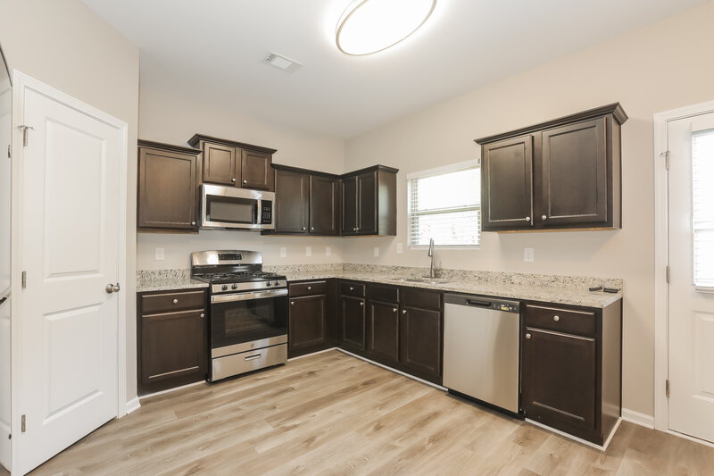 2,055/Mo, 708 Nonsuch Ct Winder, GA 30680 Kitchen View