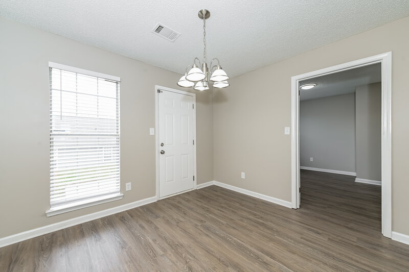 1,735/Mo, 6725 Biscayne Blvd Rex, GA 30273 Dining Room View