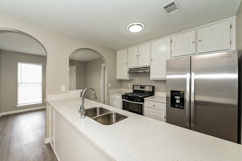 1,735/Mo, 6725 Biscayne Blvd Rex, GA 30273 Kitchen View