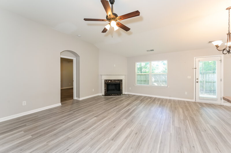 1,965/Mo, 508 Reece Trl Ball Ground, GA 30107 Living Room View