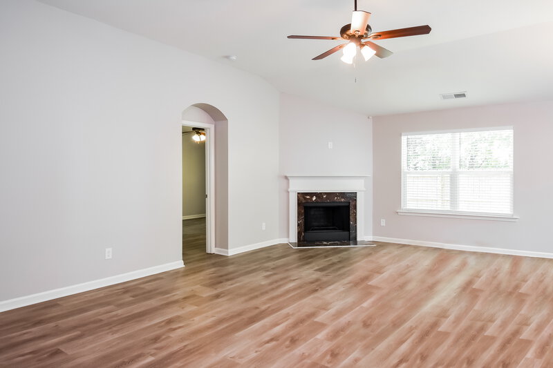 3,080/Mo, 508 Reece Trl Ball Ground, GA 30107 Living Room View 2