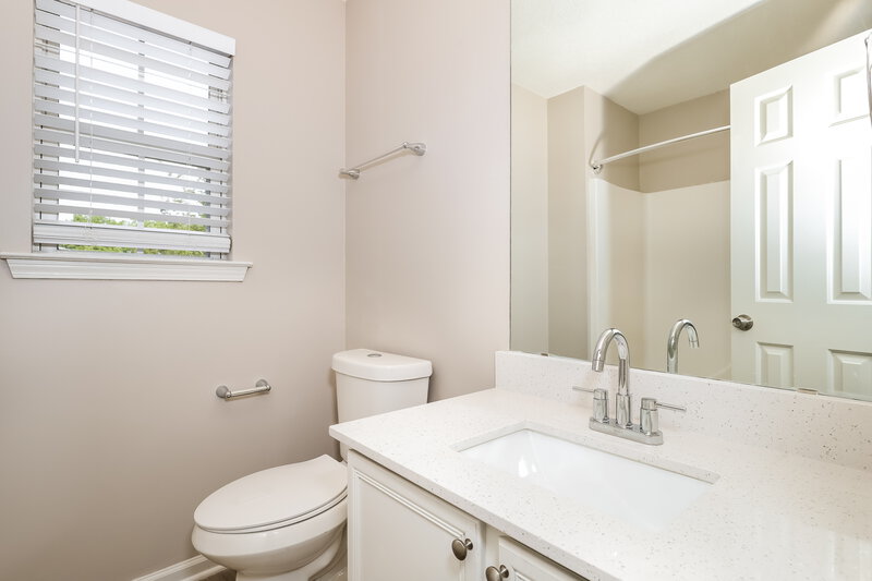 2,065/Mo, 1048 Saint Augustine Pkwy Locust Grove, GA 30248 Bathroom View