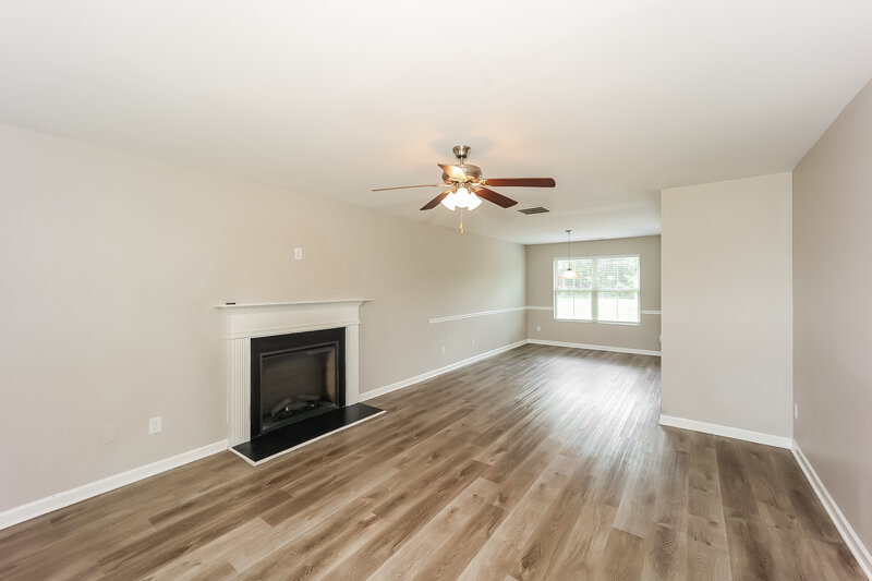 2,170/Mo, 100 Quarry Cir Griffin, GA 30224 Living Room View