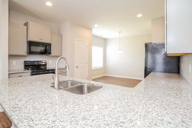 1,990/Mo, 23 Woody Way NW Adairsville, GA 30103 Dining Room View
