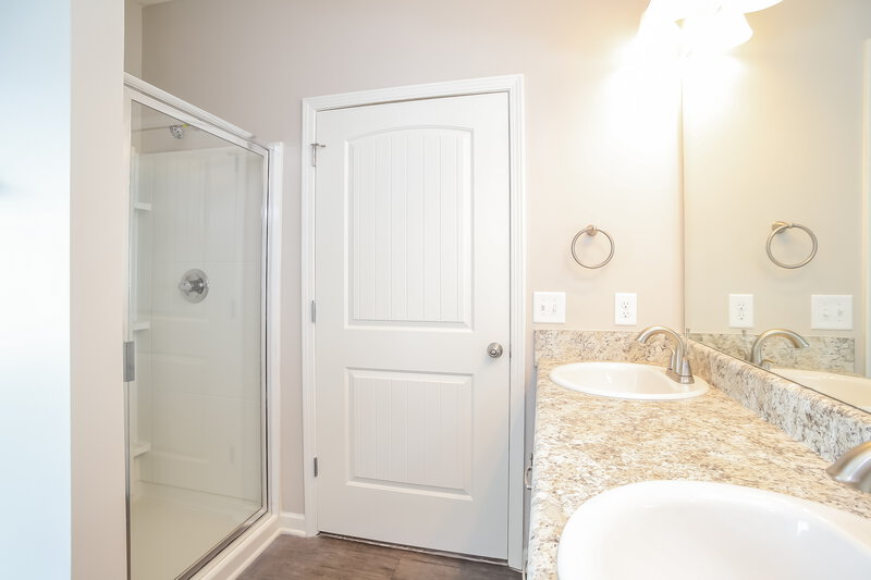 1,990/Mo, 23 Woody Way NW Adairsville, GA 30103 Bathroom View 2