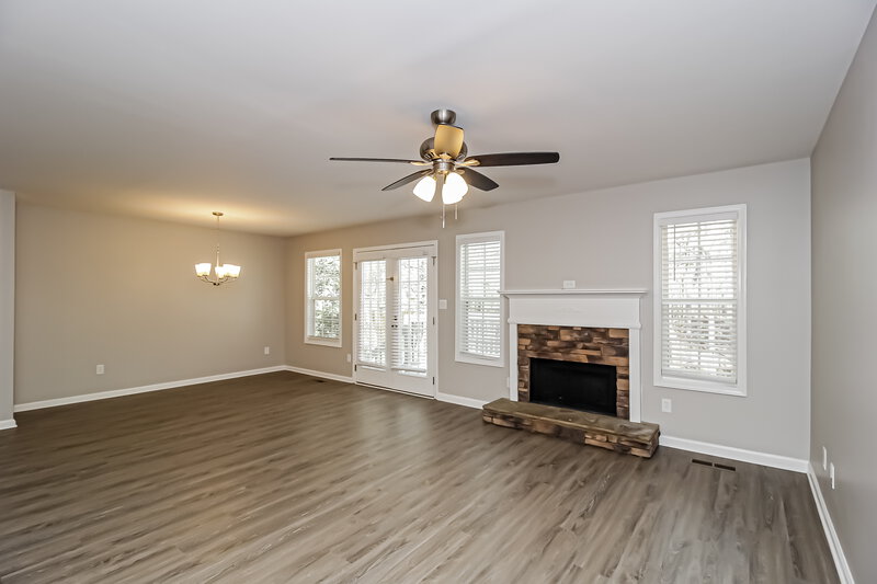 1,725/Mo, 108 W Bridge Dr Dallas, GA 30157 Living Room View 2