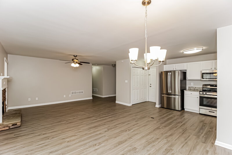 1,725/Mo, 108 W Bridge Dr Dallas, GA 30157 Dining Room View 2