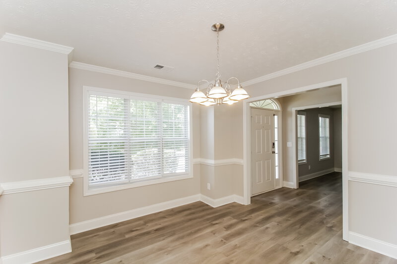 2,640/Mo, 125 Moss Pointe Dr McDonough, GA 30253 Dining Room View