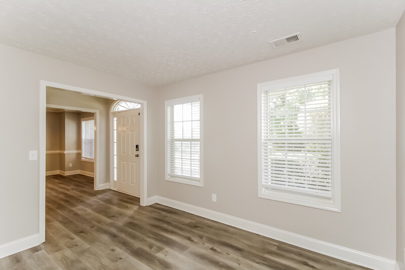 2,640/Mo, 125 Moss Pointe Dr McDonough, GA 30253 Family Room View