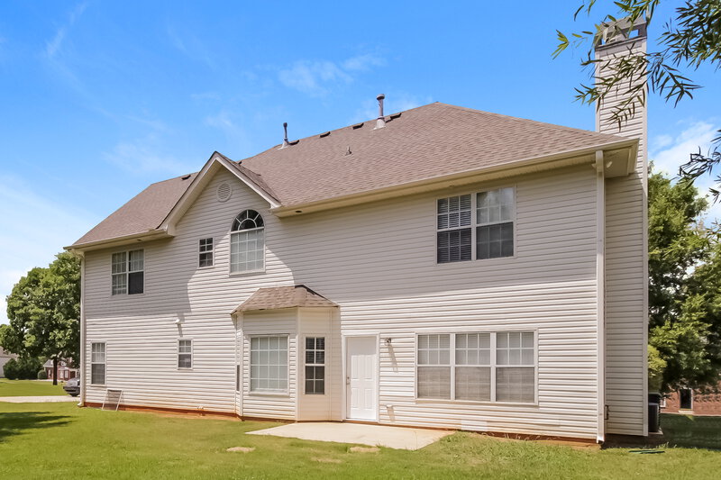 2,640/Mo, 125 Moss Pointe Dr McDonough, GA 30253 Rear View