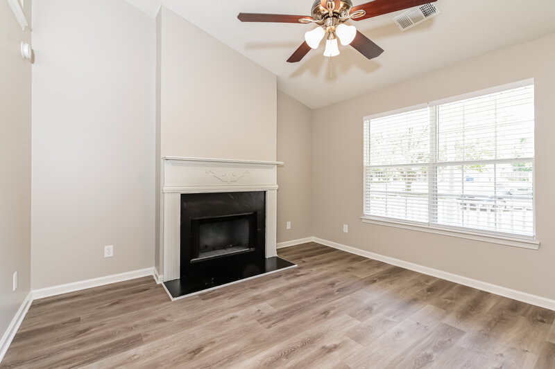 2,580/Mo, 277 Village Dr McDonough, GA 30253 Living Room View