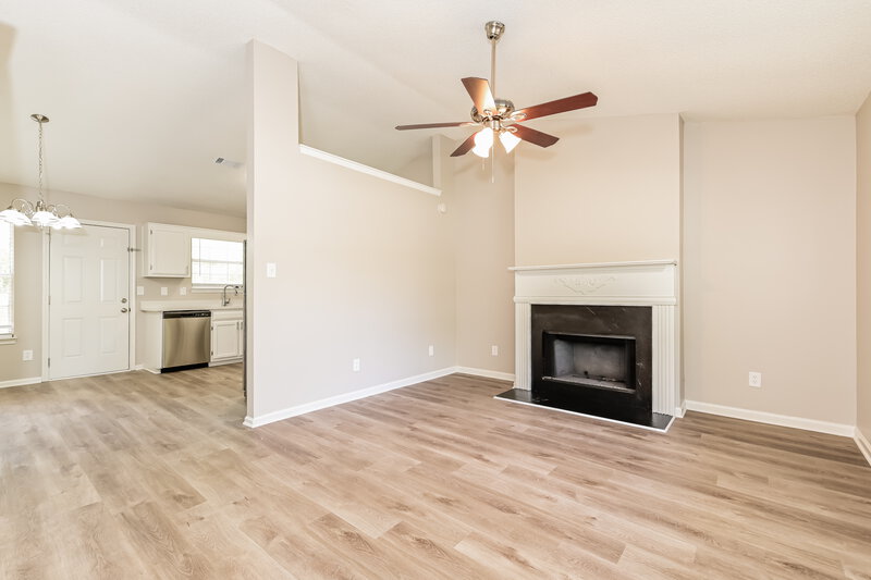 2,580/Mo, 277 Village Dr McDonough, GA 30253 Living Room View 2