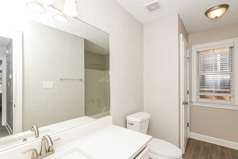 2,715/Mo, 495 Fairway Ct Newnan, GA 30265 Main Bathroom View