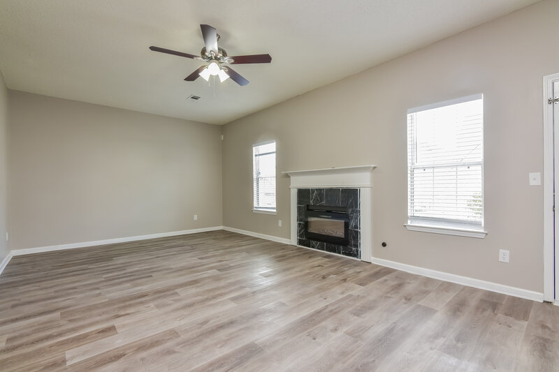 2,190/Mo, 3547 Spring Shls Ellenwood, GA 30294 Misc View 2