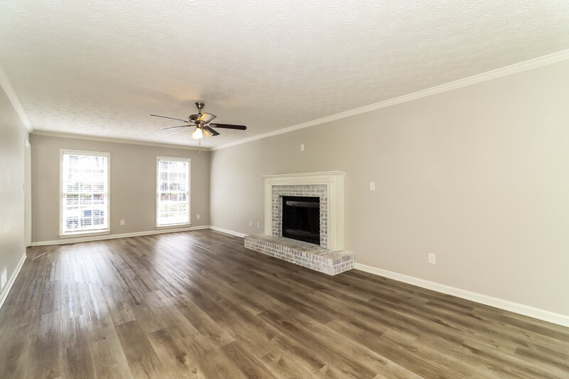 2,345/Mo, 1009 Trestle Dr Austell, GA 30106 Living Room View 2