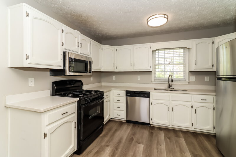 2,345/Mo, 1009 Trestle Dr Austell, GA 30106 Kitchen View