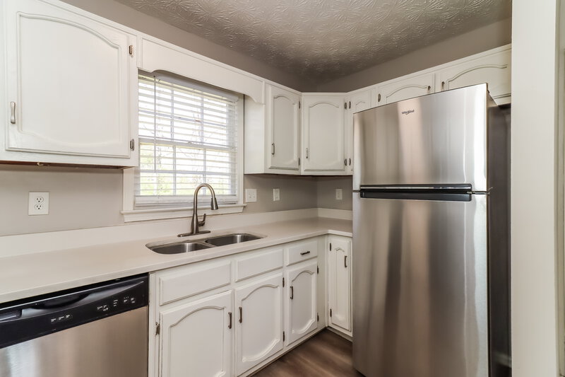 2,345/Mo, 1009 Trestle Dr Austell, GA 30106 Kitchen View 2
