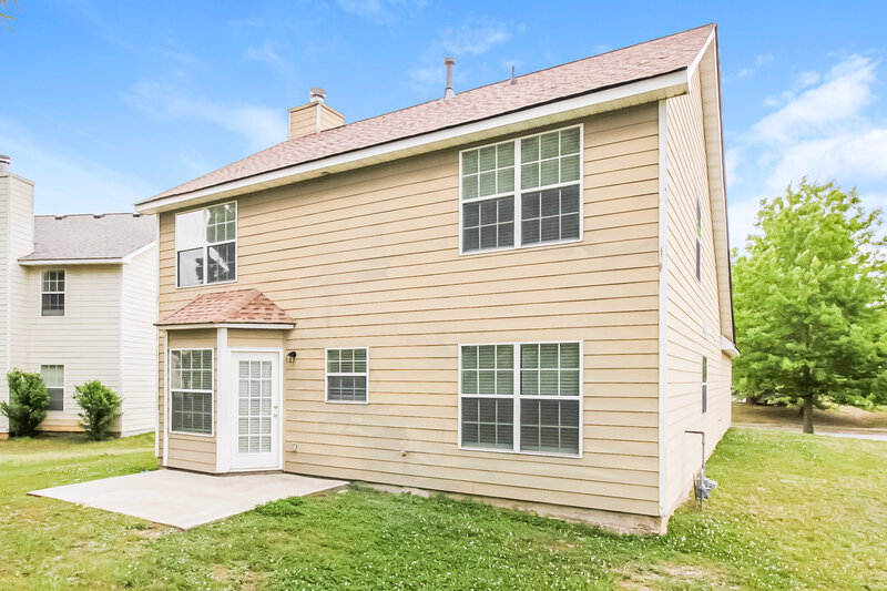 2,250/Mo, 673 Assolas Ct Fairburn, GA 30213 Rear View