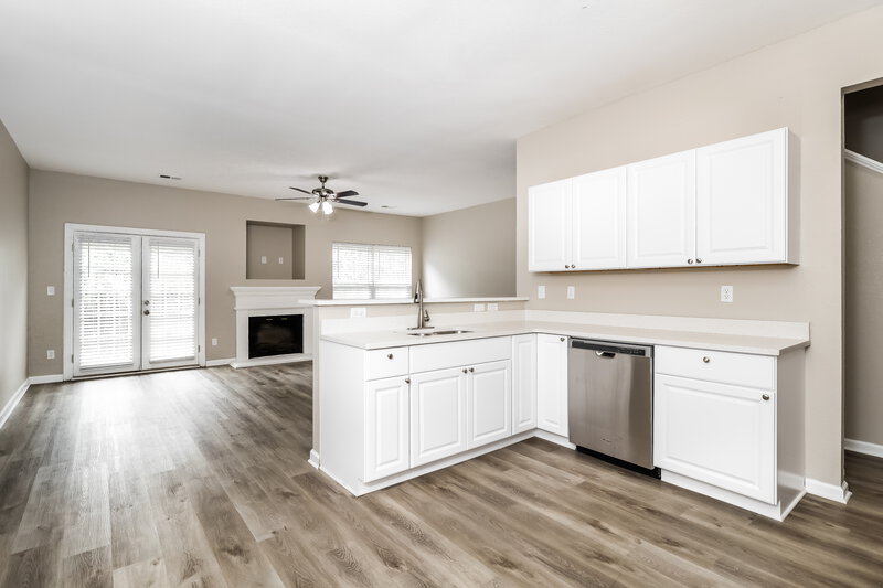 1,930/Mo, 2883 Windsor Forrest Ct College Park, GA 30349 Kitchen View 3