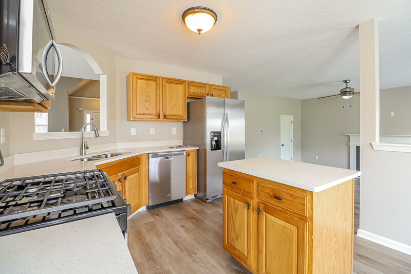 3,150/Mo, 20 Grayson Ln Covington, GA 30016 Kitchen View 2