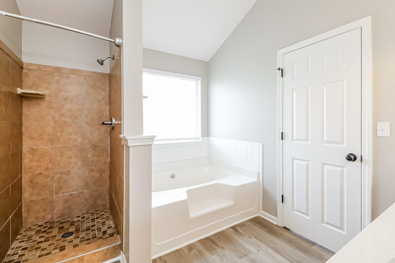 3,150/Mo, 20 Grayson Ln Covington, GA 30016 Main Bathroom View