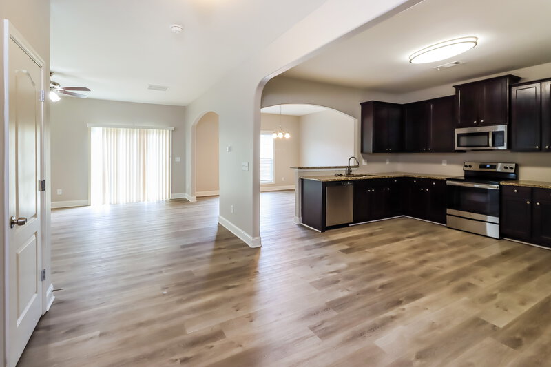 2,130/Mo, 241 Swem Ct McDonough, GA 30253 Dining Room View 2