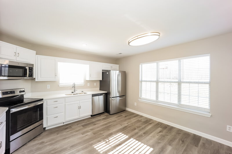 2,075/Mo, 239 Stallion Trl Riverdale, GA 30274 Kitchen View