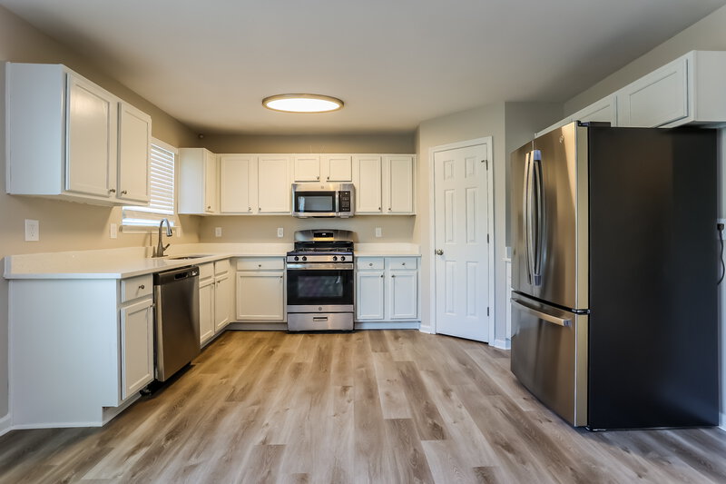 3,740/Mo, 3051 Berthas Overlook Douglasville, GA 30135 Kitchen View