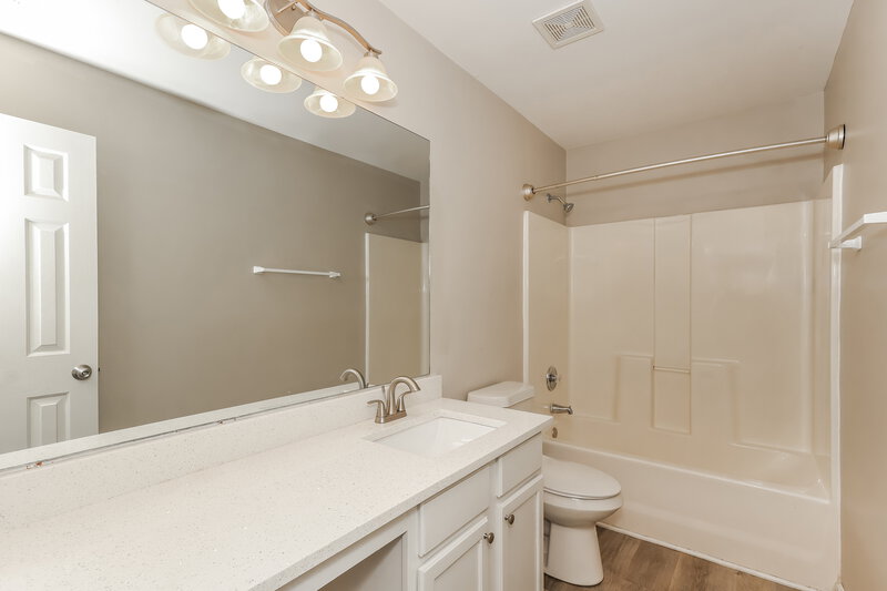 2,495/Mo, 3051 Berthas Overlook Douglasville, GA 30135 Main Bathroom View 2