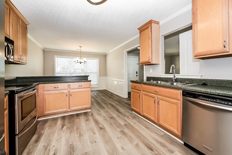 2,275/Mo, 350 Madison Ave Hampton, GA 30228 Misc View 2