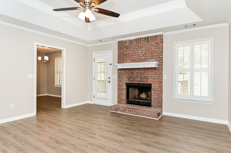 2,095/Mo, 135 Dearing Woods Way Covington, GA 30014 Living Room View