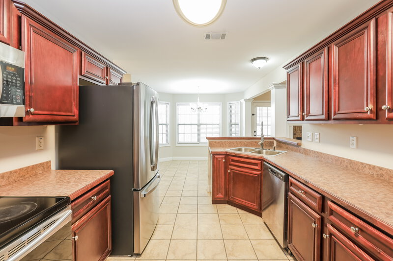 2,335/Mo, 303 Surrey Ct Bremen, GA 30110 Kitchen View