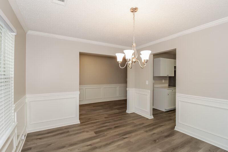 2,405/Mo, 4246 Holliday Rd Atlanta, GA 30349 Dining Room View 2