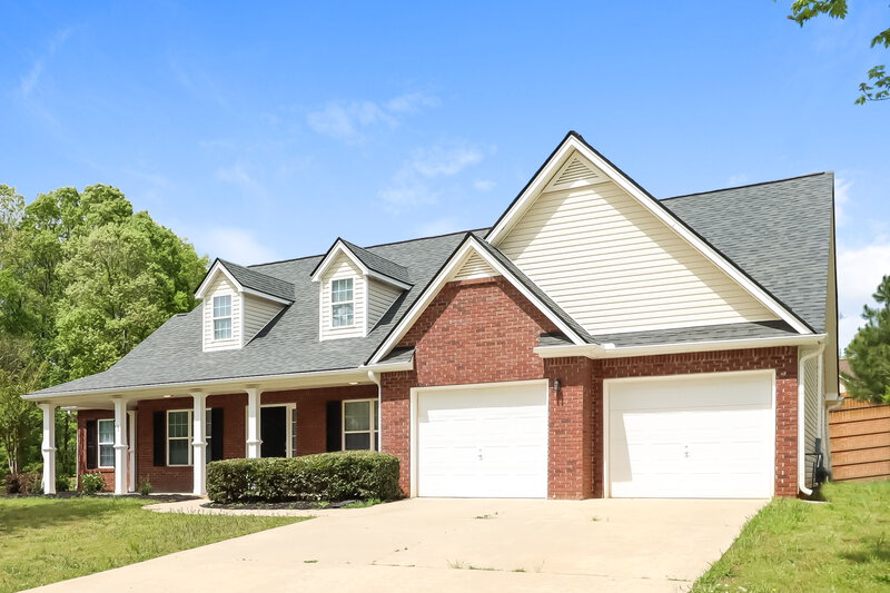 2,320/Mo, 160 Blue Smoke Trl Hampton, GA 30228 Front View
