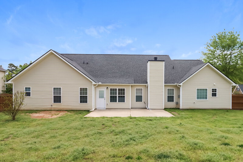 2,320/Mo, 160 Blue Smoke Trl Hampton, GA 30228 Rear View