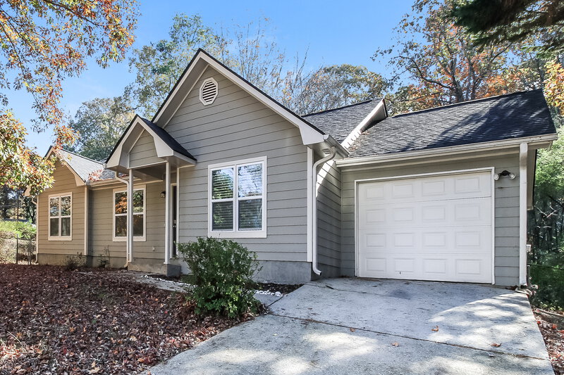 1,590/Mo, 108 Julie Ln Stockbridge, GA 30281 Front View 2