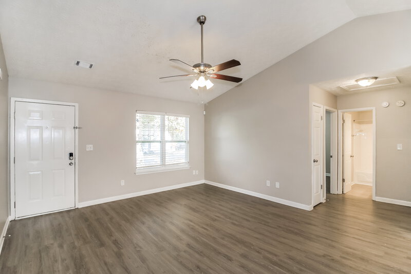 1,590/Mo, 108 Julie Ln Stockbridge, GA 30281 Living Room View