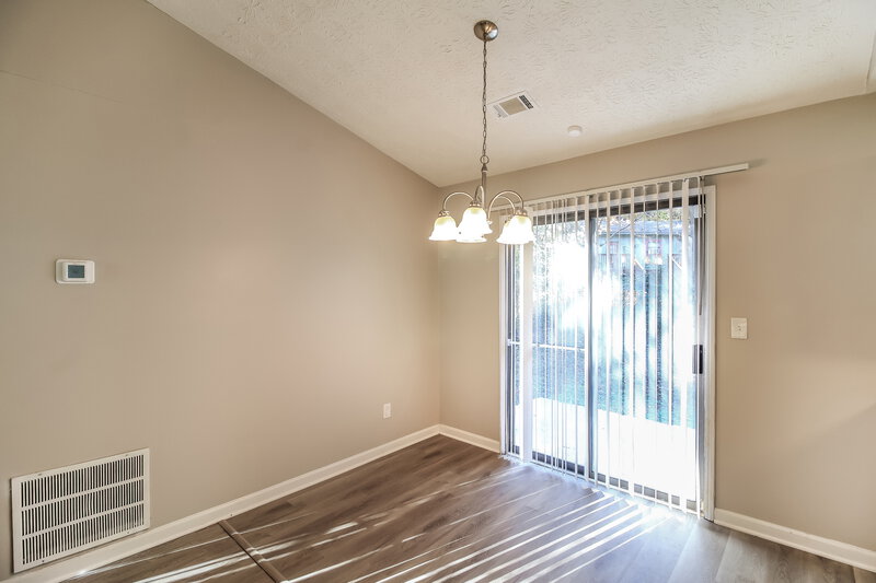 1,590/Mo, 108 Julie Ln Stockbridge, GA 30281 Breakfast Nook View