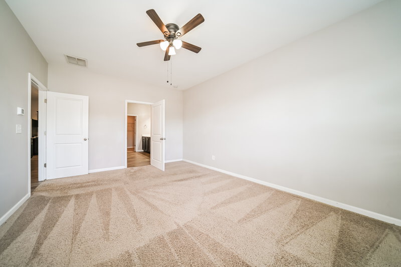 2,210/Mo, 1062 Coldwater Dr Griffin, GA 30224 Main Bedroom View 2