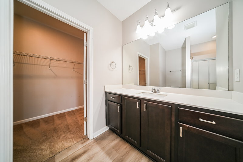 2,210/Mo, 1062 Coldwater Dr Griffin, GA 30224 Main Bathroom View