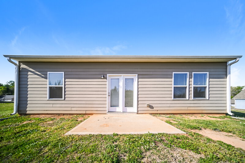 2,210/Mo, 1062 Coldwater Dr Griffin, GA 30224 Rear View 2