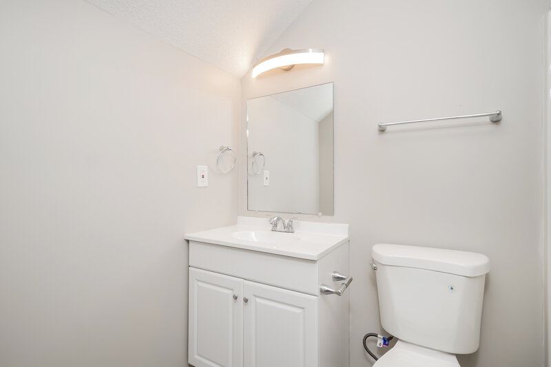 3,470/Mo, 254 Hillandale Dr Stockbridge, GA 30281 Bathroom View