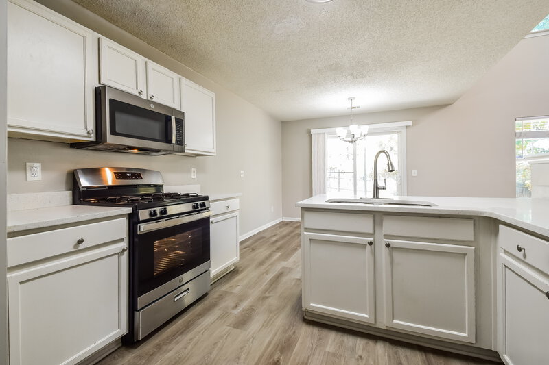 1,890/Mo, 3419 Sable Chase Ln Atlanta, GA 30349 Kitchen View 2