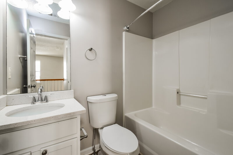 1,890/Mo, 3419 Sable Chase Ln Atlanta, GA 30349 Bathroom View