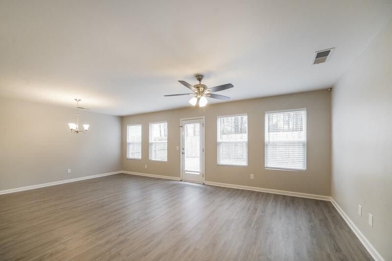 1,895/Mo, 42 Everette Cir Cartersville, GA 30120 Living Room View 2