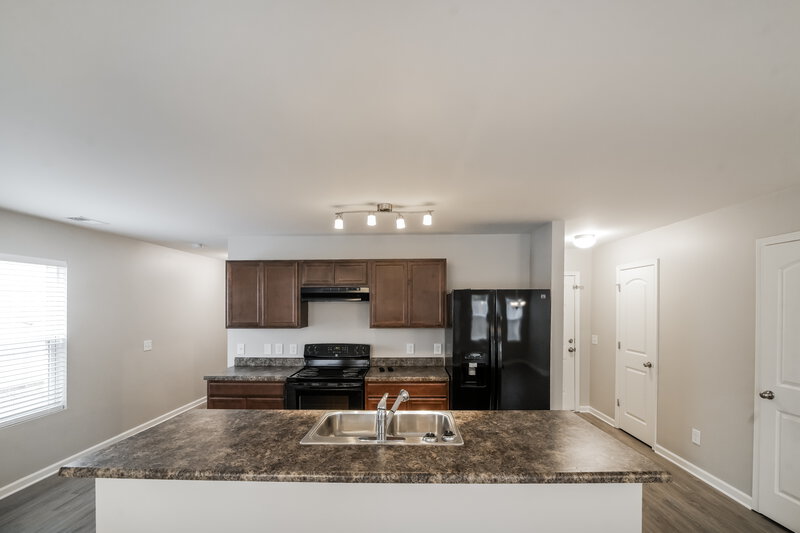 1,895/Mo, 42 Everette Cir Cartersville, GA 30120 Kitchen View