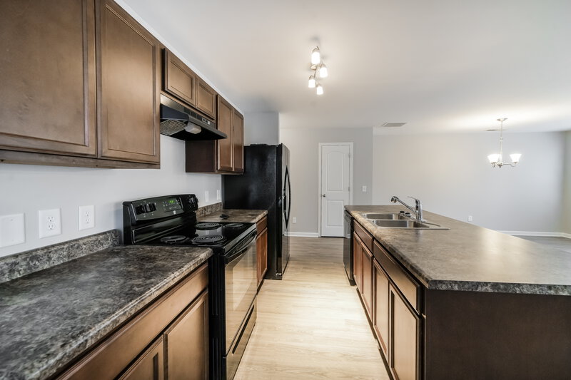 1,895/Mo, 42 Everette Cir Cartersville, GA 30120 Kitchen View 2