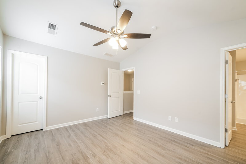 1,895/Mo, 42 Everette Cir Cartersville, GA 30120 Main Bedroom View