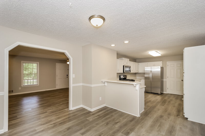 2,000/Mo, 237 Vienna Way Douglasville, GA 30134 Dining Room View 2